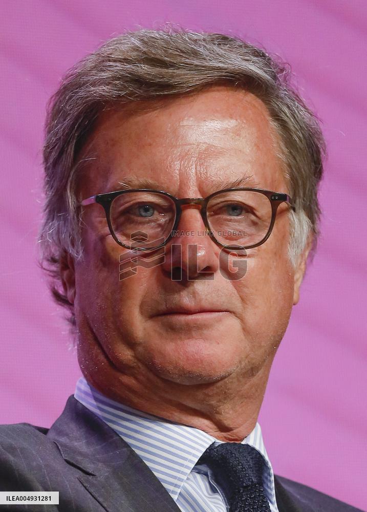 Medef Colloque Pensez Entreprise De Demain - Paris