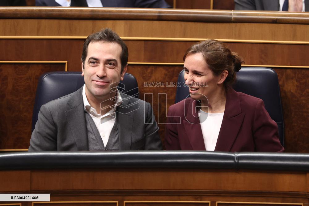 Government Faces Congressional Control Session After Resignation - Madrid