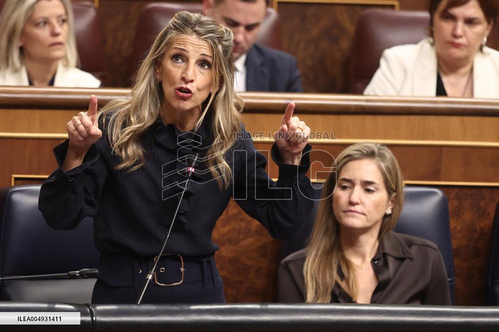 Government Faces Congressional Control Session After Resignation - Madrid