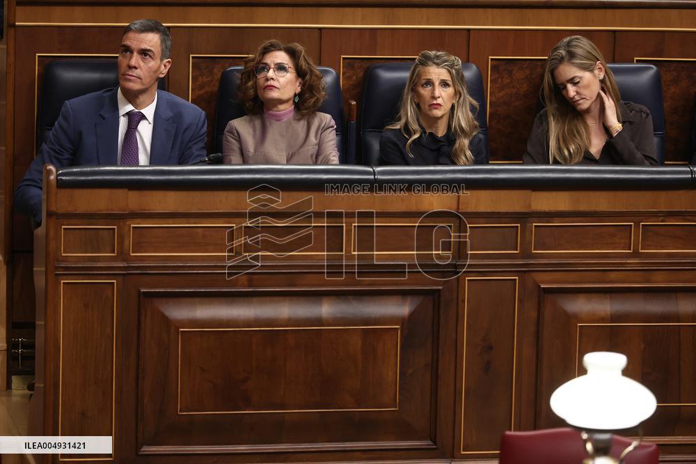 Government Faces Congressional Control Session After Resignation - Madrid