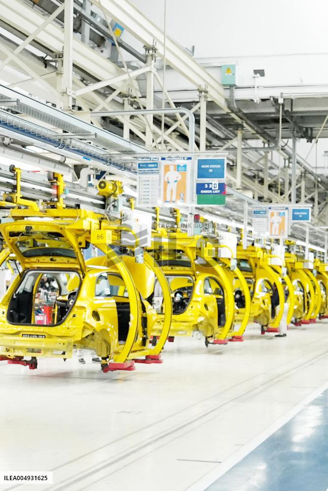 Stellantis Production Line for Fiat 500 Hybrid - Turin