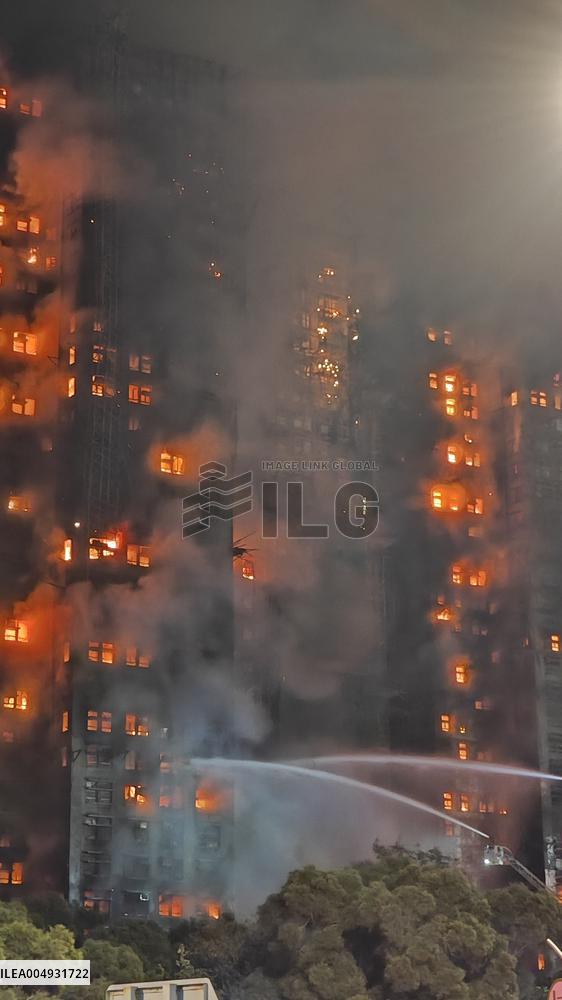 At Least 4 Dead and 3 Injured in Building Fire - Hong Kong