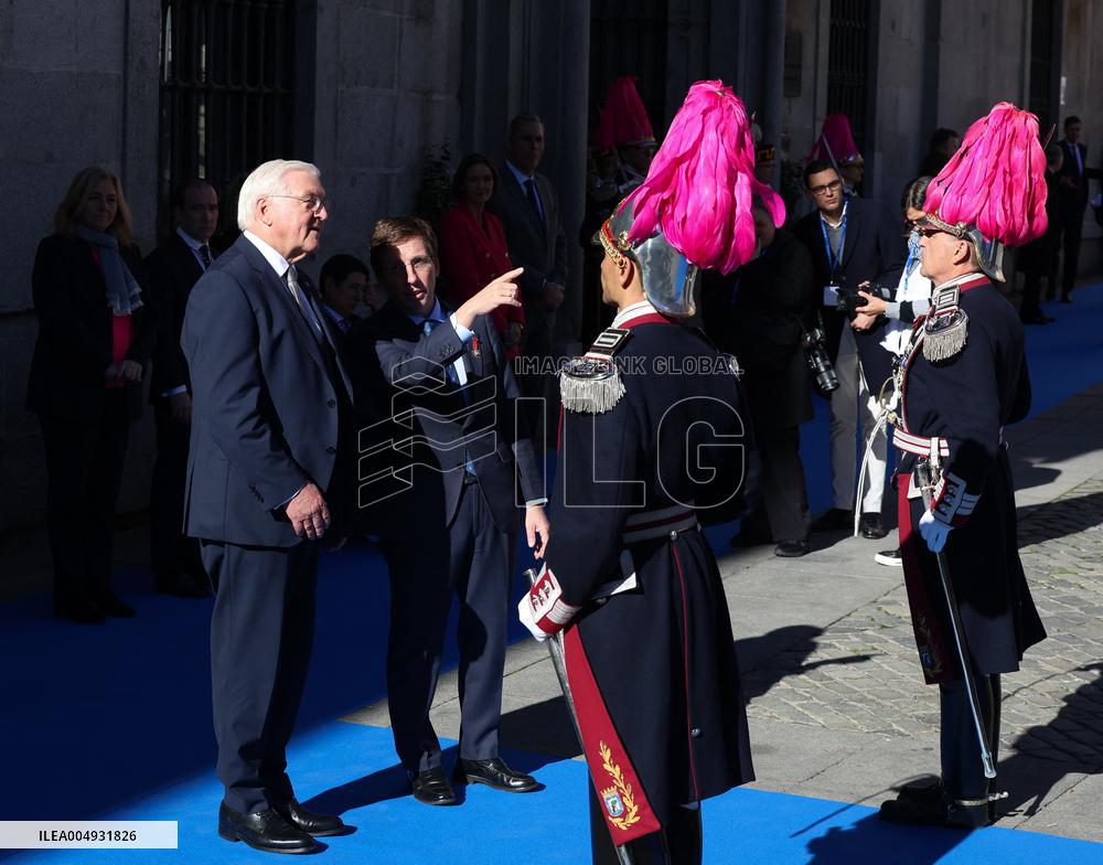 Almeida Presents Golden Key Of Madrid To German President Steinmeier