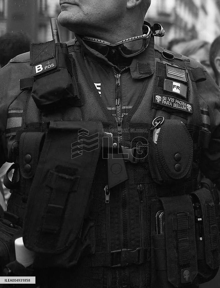 Illustration - Si Vis Pacem Para Bellum - Paris