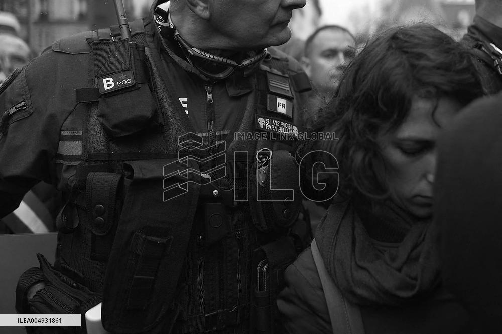 Illustration - Si Vis Pacem Para Bellum - Paris