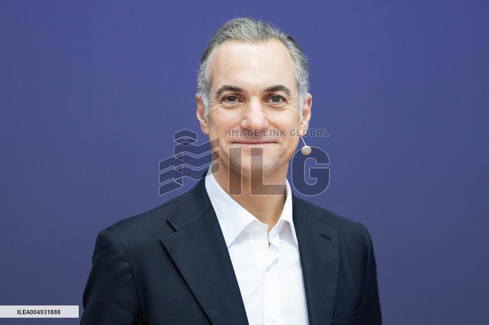 Adopt AI International Summit second day - Paris