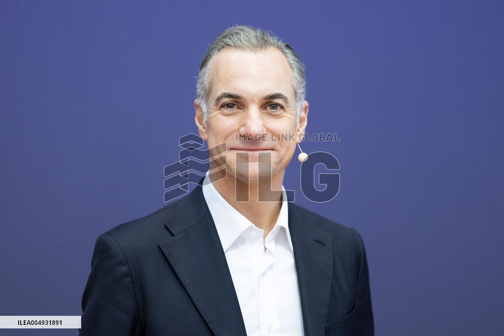 Adopt AI International Summit second day - Paris