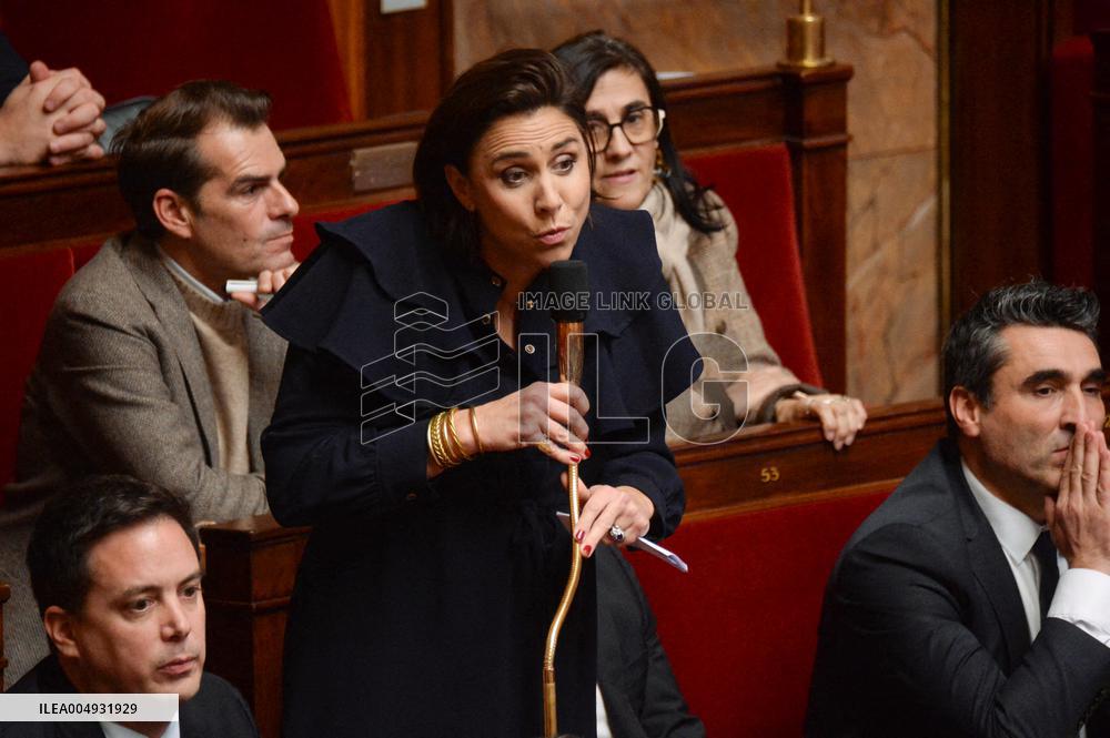 Questions to the Government - Paris