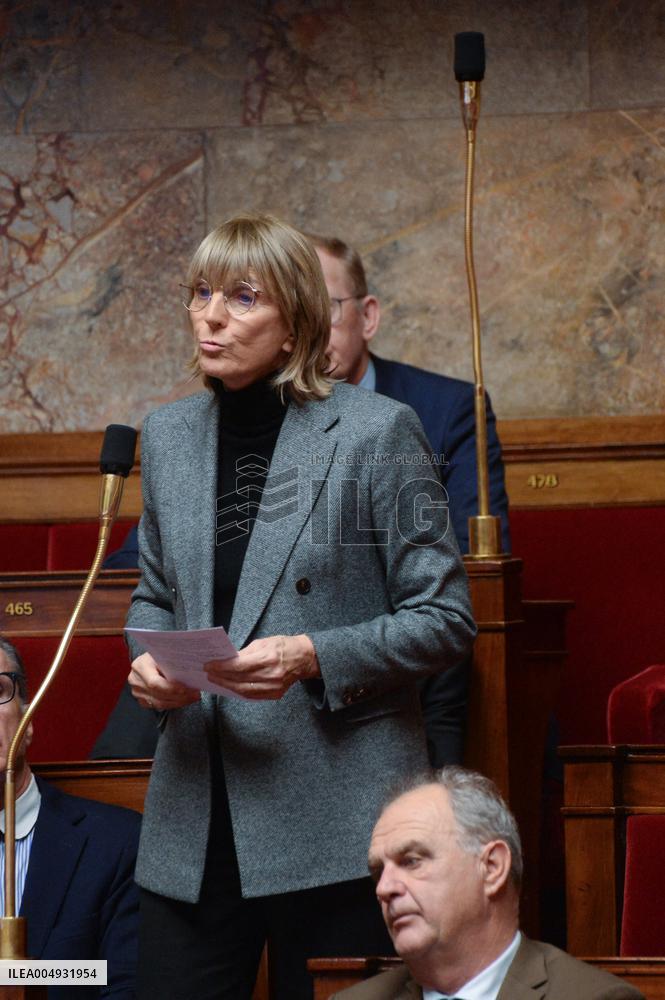 Questions to the Government - Paris