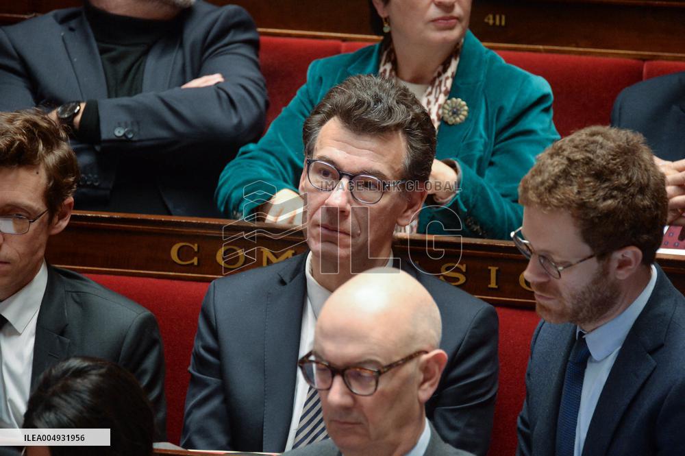 Questions to the Government - Paris