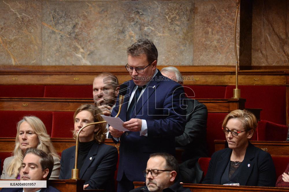 Questions to the Government - Paris