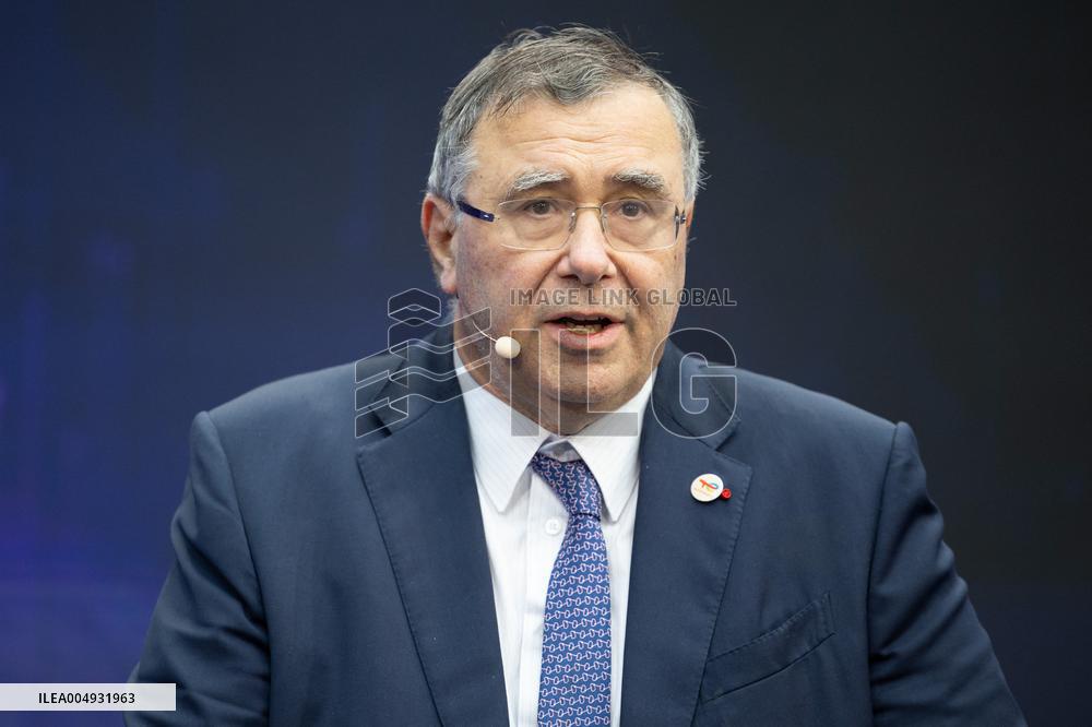 Adopt AI International Summit second day - Paris