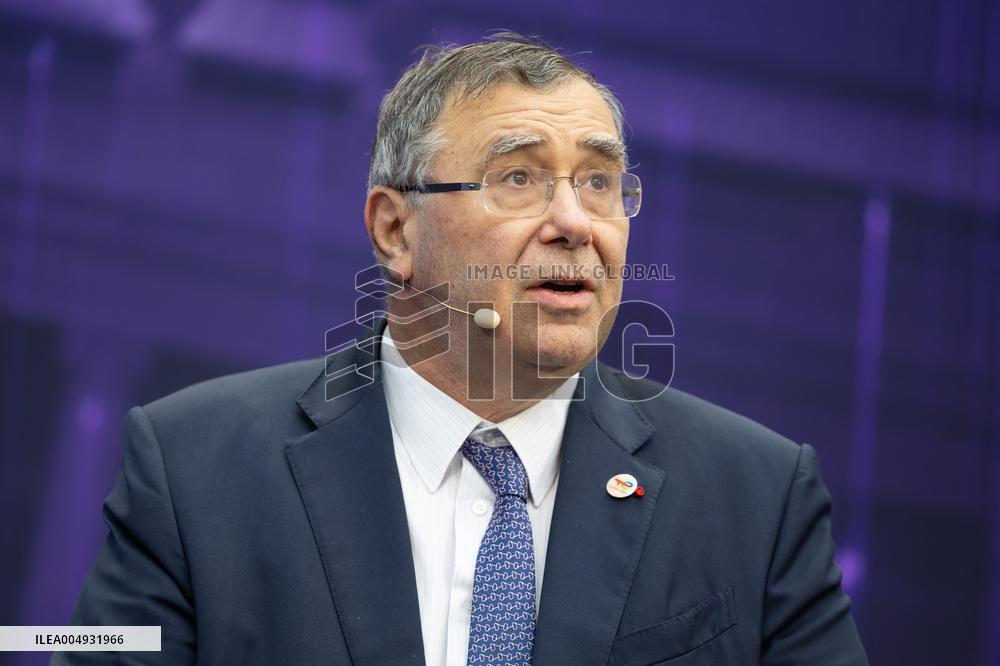 Adopt AI International Summit second day - Paris