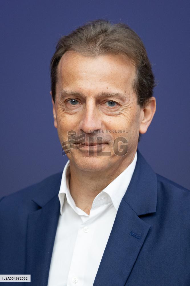 Adopt AI International Summit second day - Paris