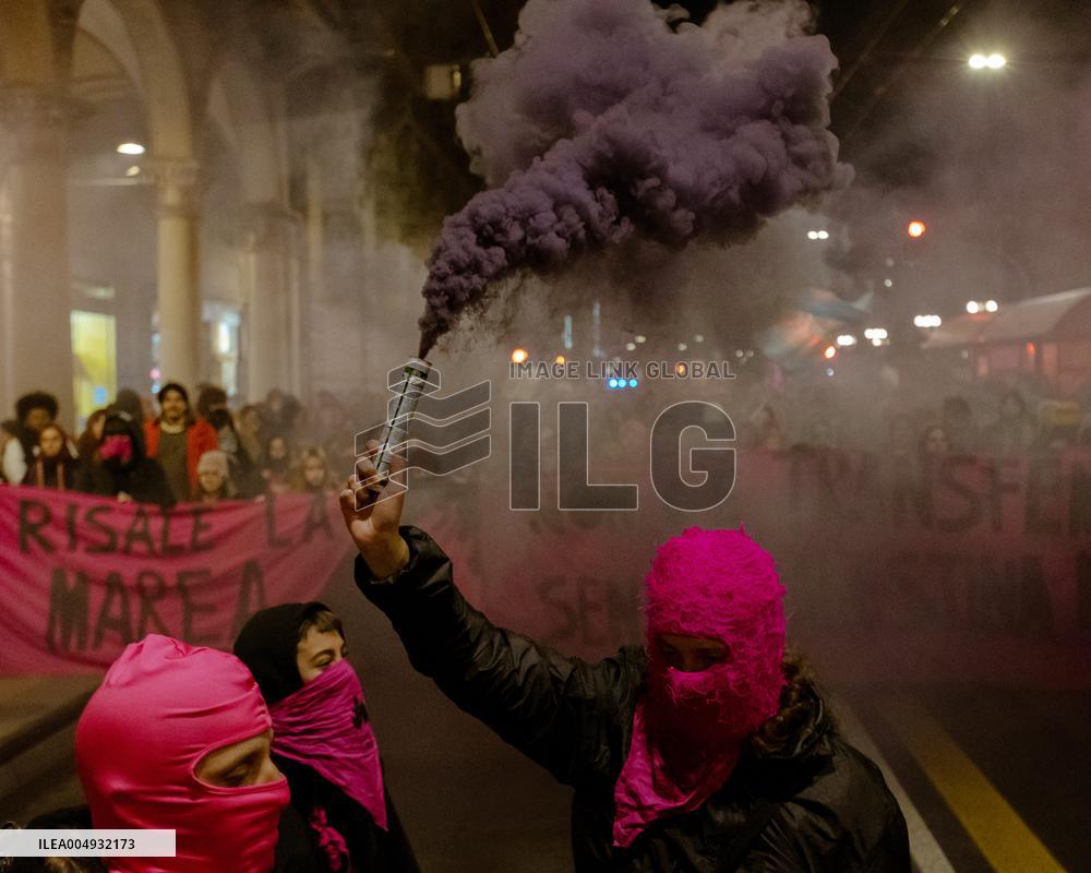March Against War and Violence Against Women - Ital