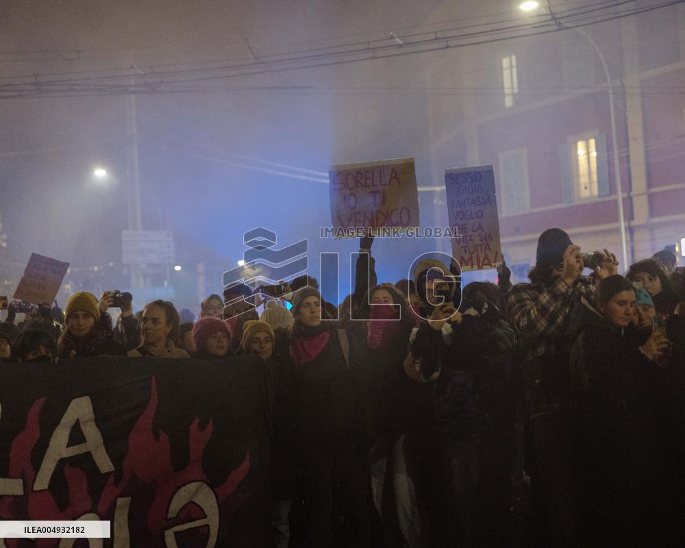 March Against War and Violence Against Women - Ital