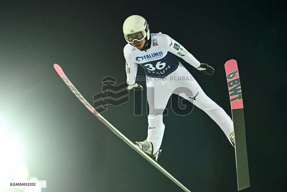 SKI JUMPING WORLD CUP LARGE HILL