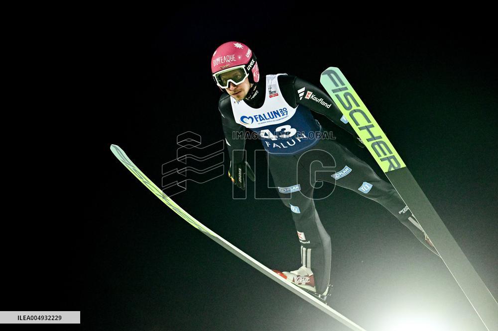 SKI JUMPING WORLD CUPLARGE HILL