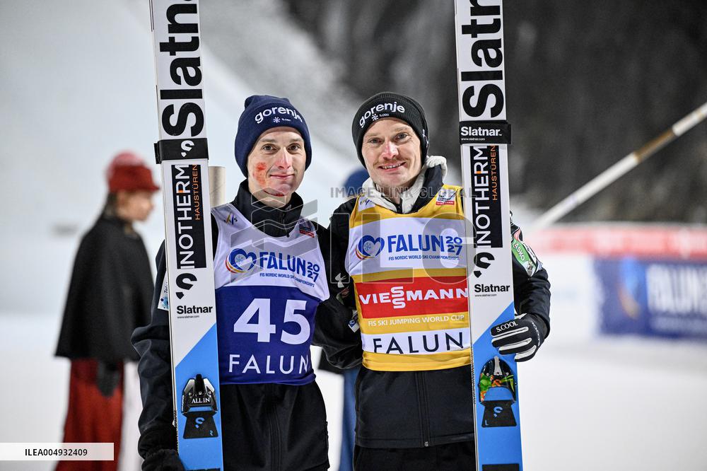 SKI JUMPING WORLD CUP LARGE HILL