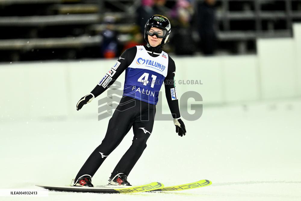 SKI JUMPING WORLD CUP LARGE HILL