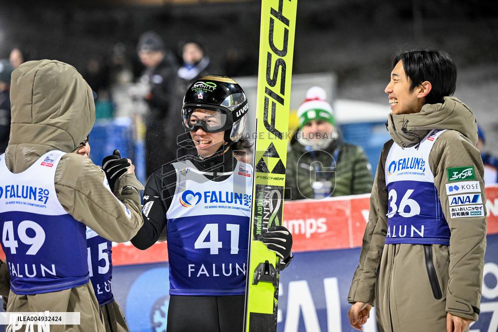 SKI JUMPING WORLD CUP LARGE HILL
