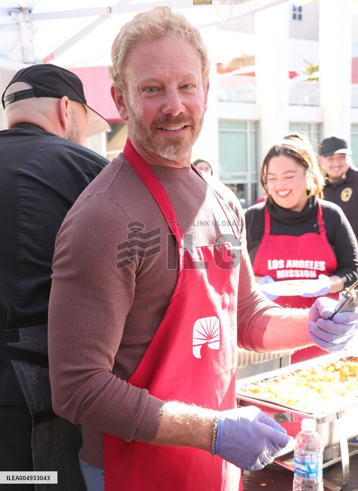 2025 Thanks & Giving On Skid Row - LA