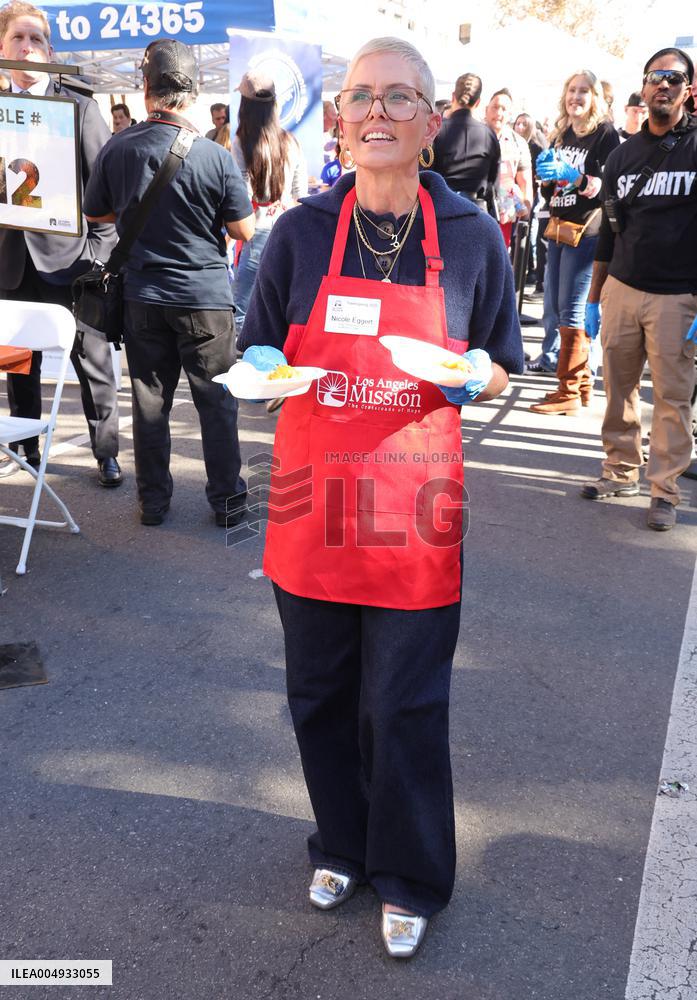 2025 Thanks & Giving On Skid Row - LA
