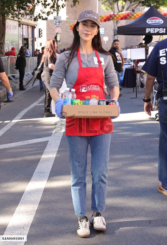 2025 Thanks & Giving On Skid Row - LA