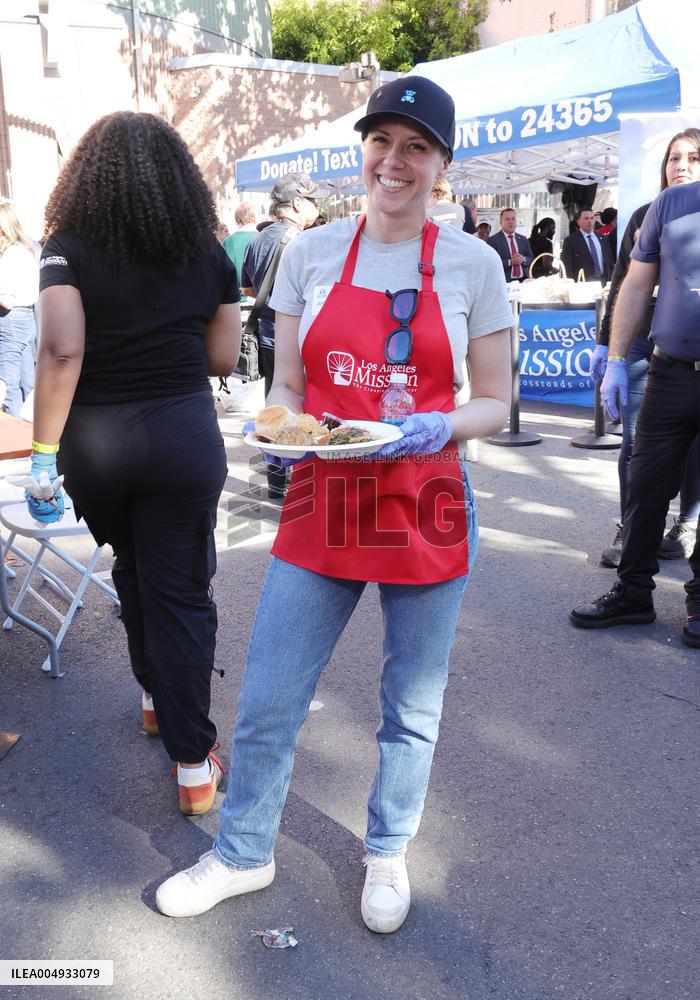 2025 Thanks & Giving On Skid Row - LA