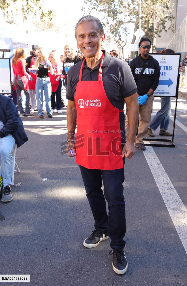 2025 Thanks & Giving On Skid Row - LA