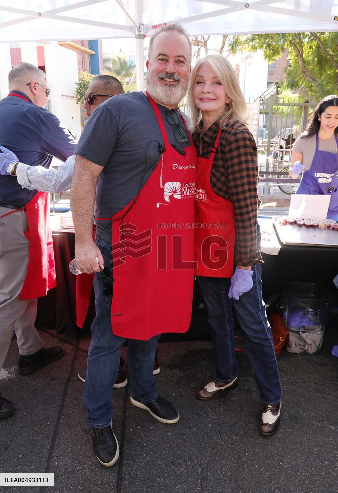 2025 Thanks & Giving On Skid Row - LA