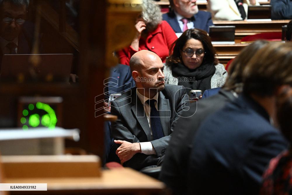 Questions To Government At The Senate - Paris