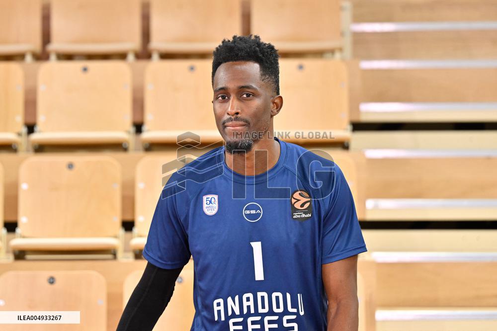 Euroleague Basketball - AS Monaco v Anadolu Efes