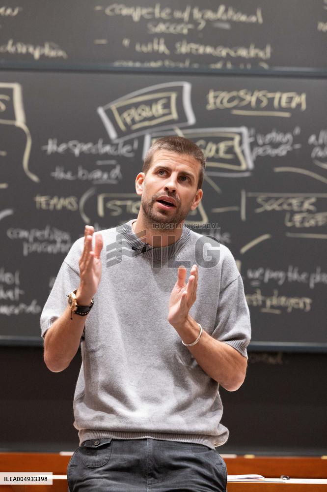 Gerard Piqué teaches two classes at Harvard's prestigious MBA in Boston