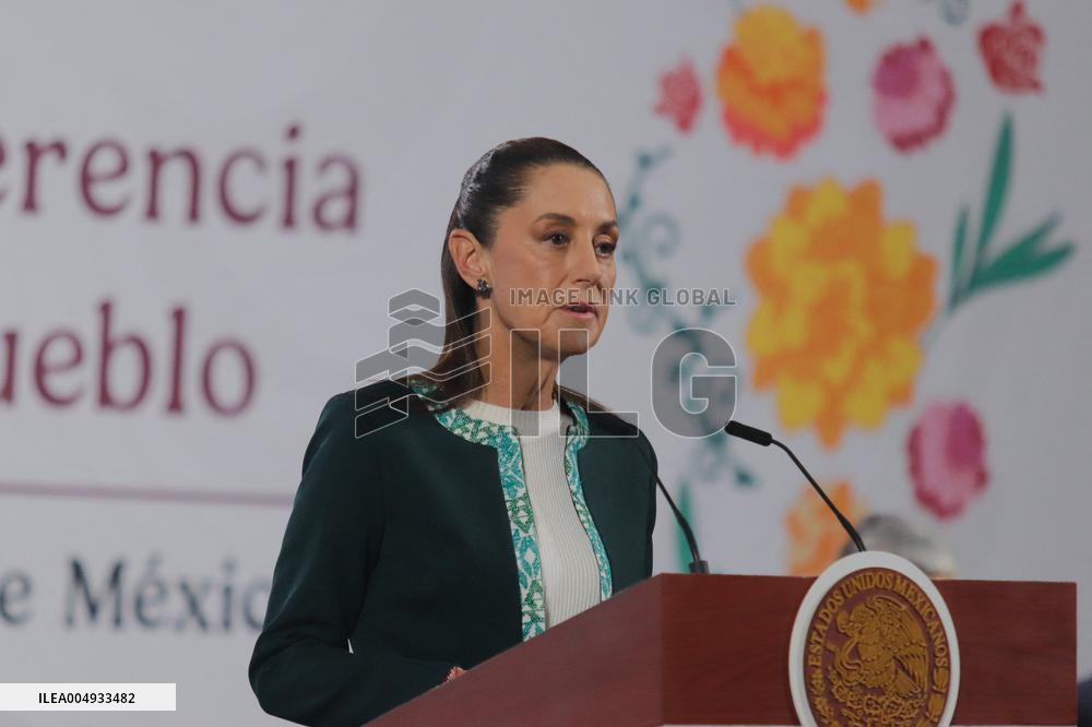 Mexican President Claudia Sheinbaum Holds Briefing Conference - Mexico