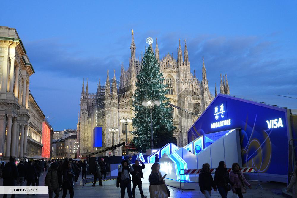 Christmas Tree Lights Up in Milan - Italy