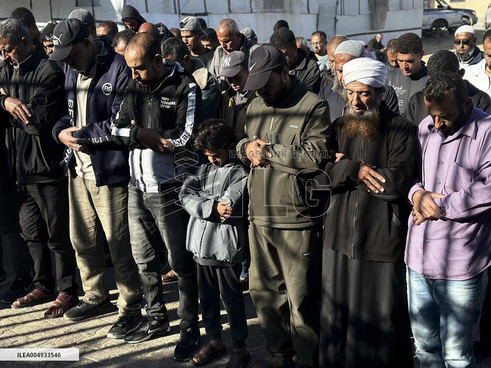 Funeral in Khan Yunis