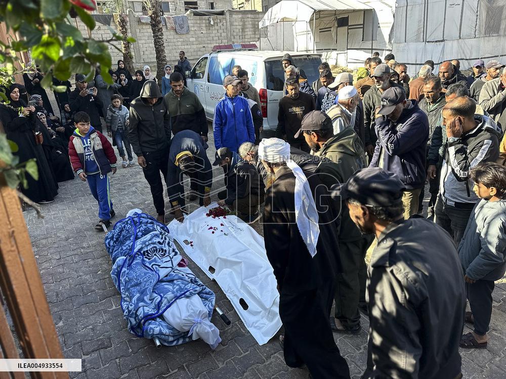 Funeral in Khan Yunis