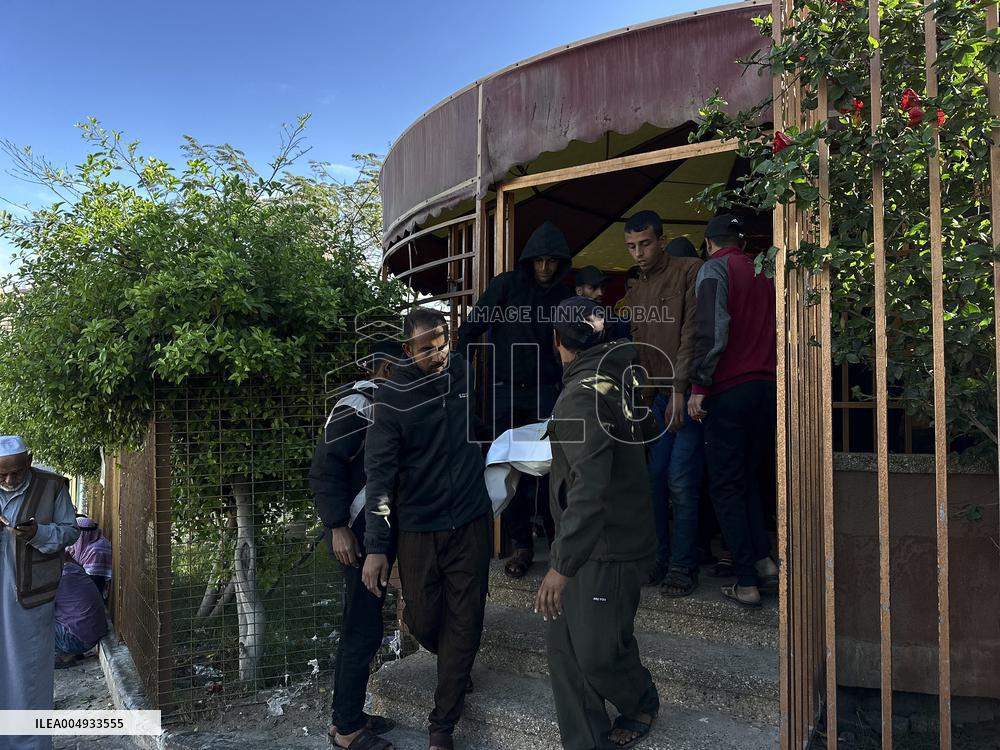 Funeral in Khan Yunis