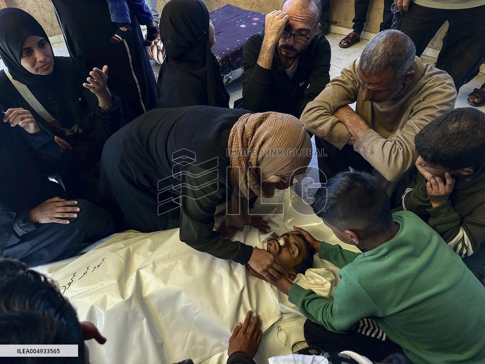 Palestinian Student Killed By Missile - Khan Younis