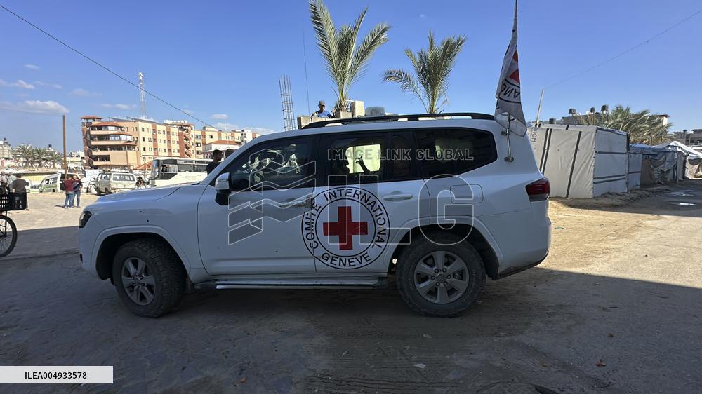 Red Cross Receives Bodies From Israel - Khan Younis