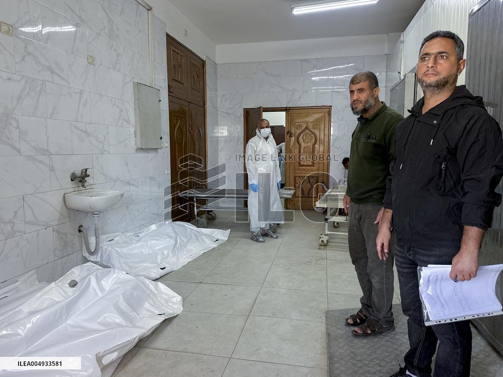 Red Cross Receives Bodies From Israel - Khan Younis