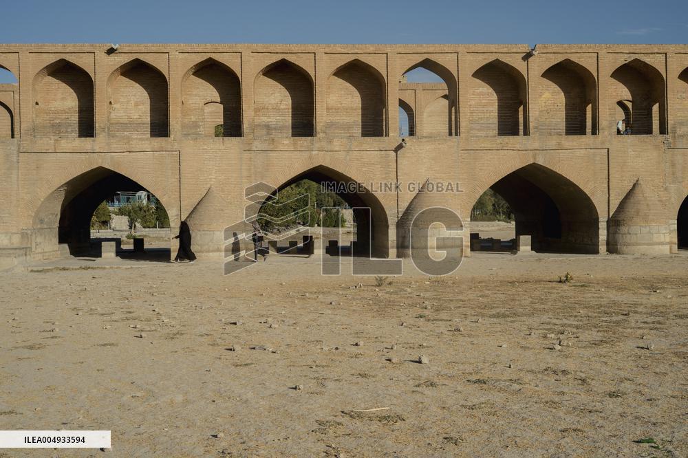 Zayanderud Riverbed Dries Up - Iran
