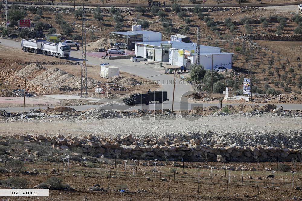 Shops Demolished in West Bank
