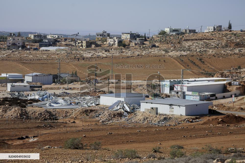 Shops Demolished in West Bank