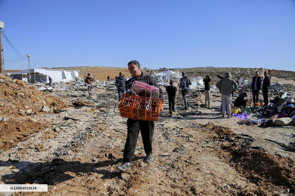 Shops Demolished in West Bank