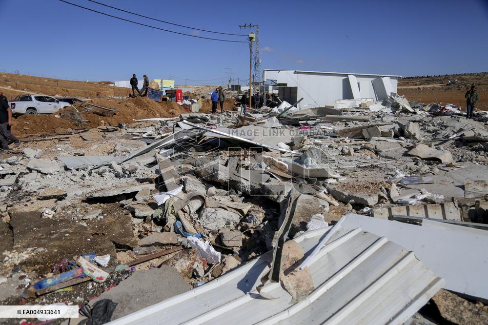 Shops Demolished in West Bank