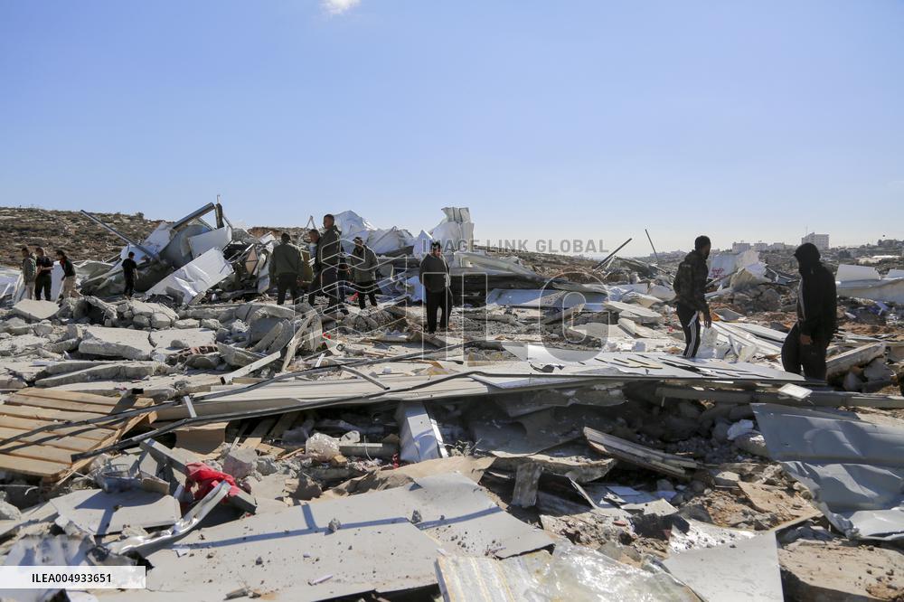 Shops Demolished in West Bank
