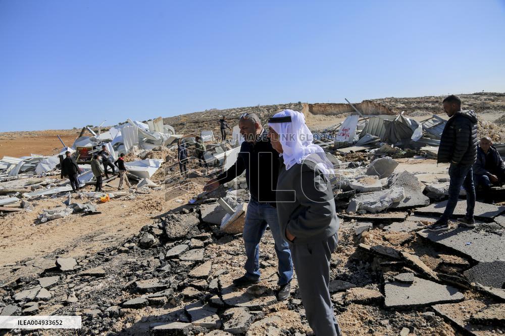 Shops Demolished in West Bank