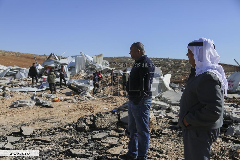 Shops Demolished in West Bank